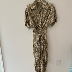MABLE Beige leafy tropical Patterned Midi Dress medium nwot